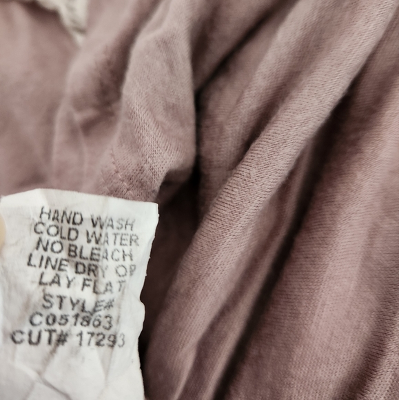 JENNA & JESSIE Long crochet dust pink shirt - Picture 6 of 6